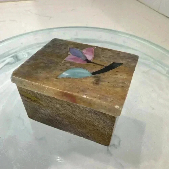 Vintage Small Marble Hand Carved Trinket Box Tiny 1” x 2” - Picture 10 of 16